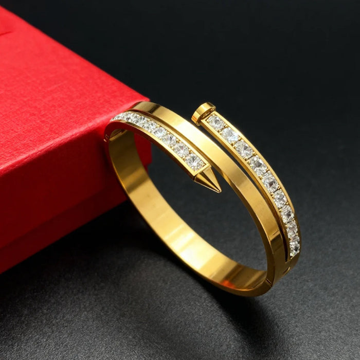 Wholesale Titanium steel nail-shaped versatile open design bracelet