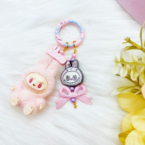 Wholesale Flocking mini keychain baby-free vinyl cute grain mobile phone pendant trendy accessories