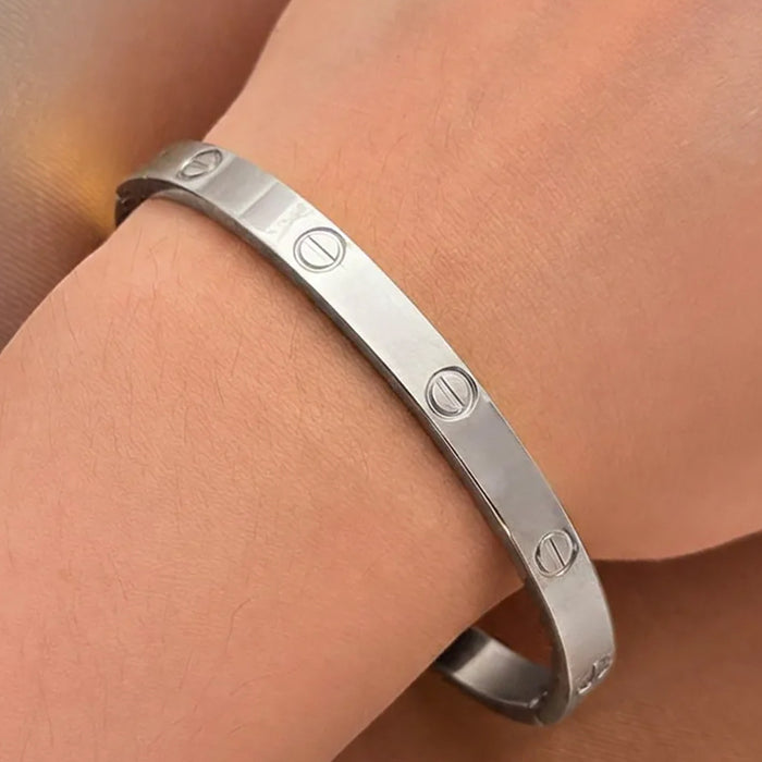 Wholesale Four Leaf Clover Bracelet Titanium Steel Simple Lucky Charm Jewelry Gift Fashion Accessory