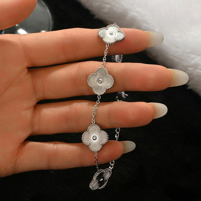 Wholesale Titanium Steel Four Leaf Clover Zircon Bracelet Elegant Women S Fashion Jewelry Accessory Boutique Resale