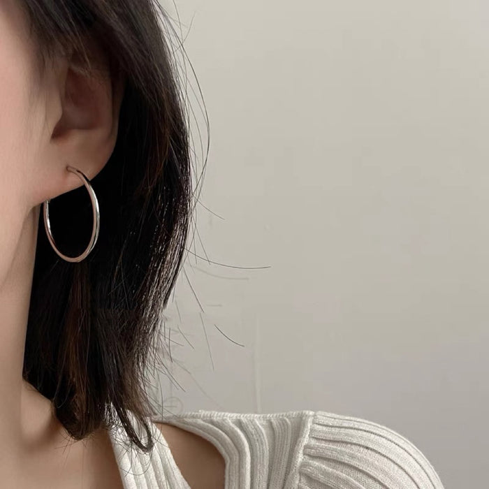 Wholesale Earrings without ear holes, ear clips with exaggerated large circles, stainless steel ear clips, fashionable, personalized and elegant earrings