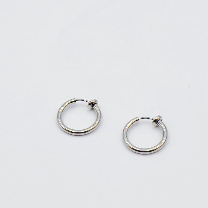 Wholesale Titanium steel spring ear buckle ear clips for men and women without piercing