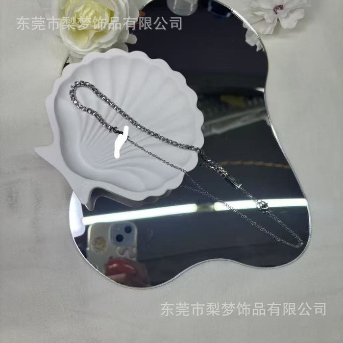 Wholesale New temperament, compact necklace, light luxury, classic letter bracelet, same style, versatile accessories