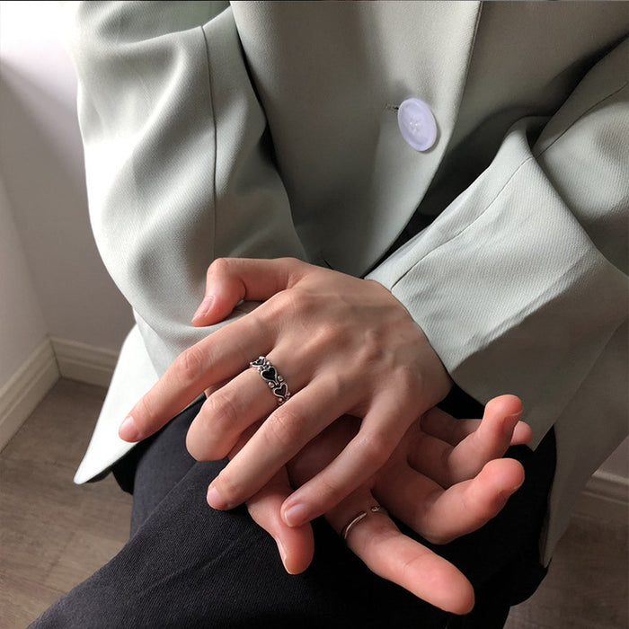 Wholesale New retro ring with black heart-shaped opening, simple and niche design