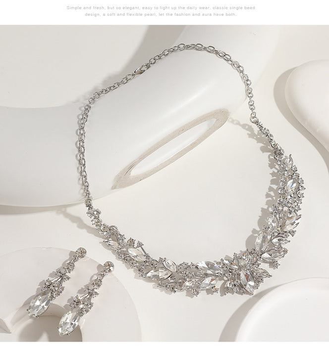 Wholesale Fashion Crystal Necklace Earrings Jewelry Set Dress Fashion Versatile Accessories
