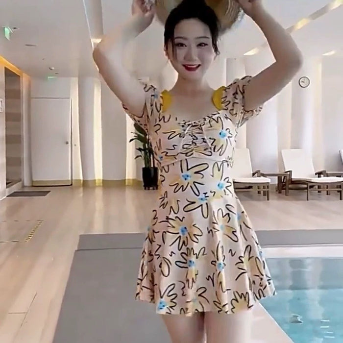 Wholesale Slimming one-piece vacation swimsuit