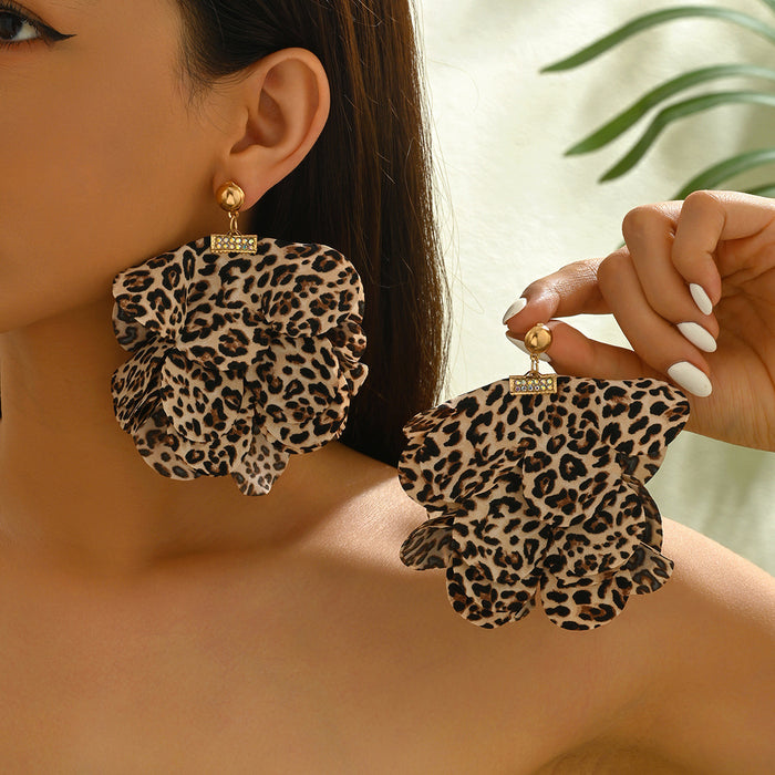Wholesale Leopard print exaggerated fabric petal boho trend earrings retro high-end earrings