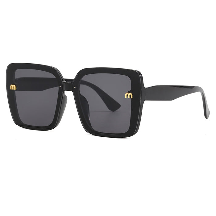 Wholesale Large frame black UV resistant sunshade sunglasses with a high-end temperament