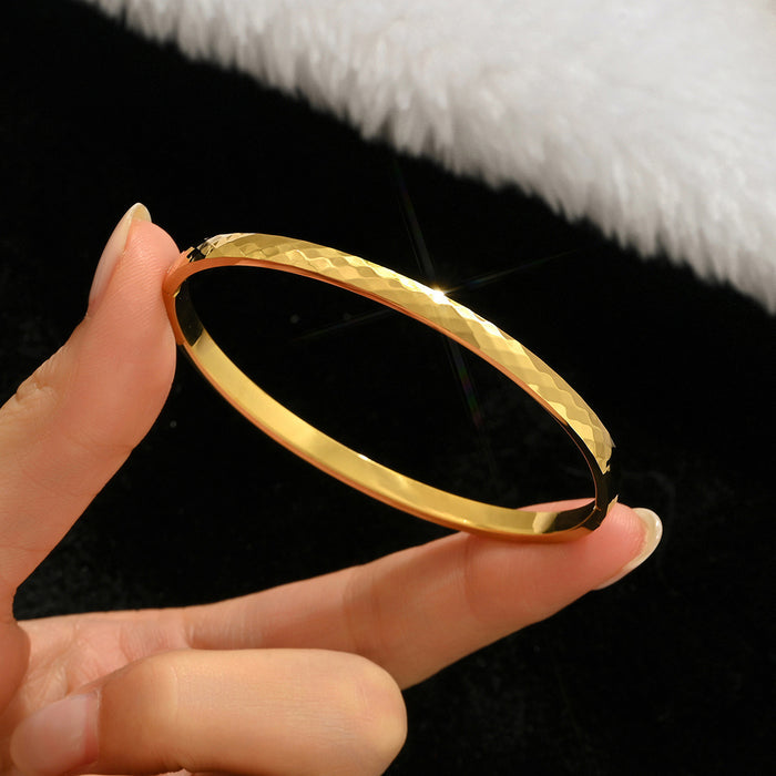 Wholesale Gold Tone Titanium Steel  Bangle Set With Rhinestone Row Trendy Jewelry Accessory For Party Or Everyday Gift