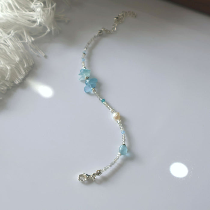 Wholesale Simple and high-end jewelry, natural sea blue treasure crushed lime, moonlight pearl bracelet