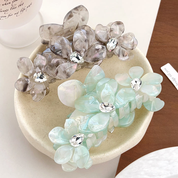 Wholesale Camellia Flower Rhinestone Acetate Hair Gripper - Fashion Accessory