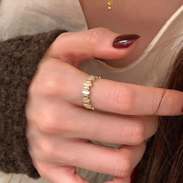 Wholesale Mother of pearl cross ring with adjustable niche design, light luxury, high-end feel, layered ring, index finger ring