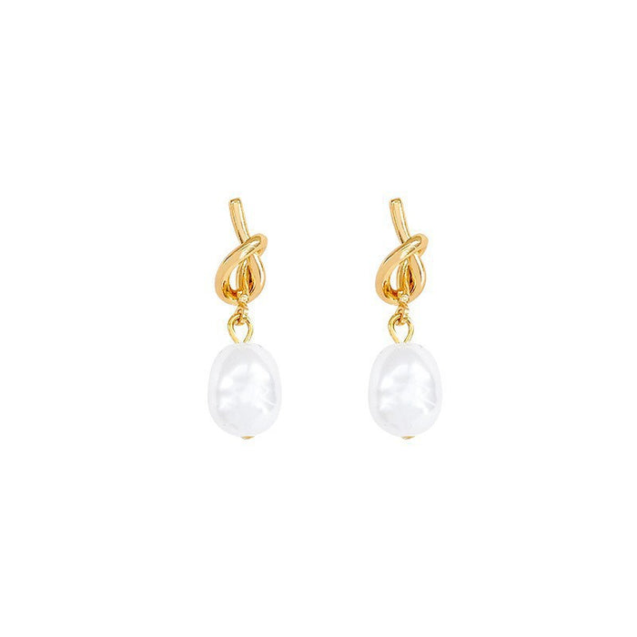 Wholesale Vintage versatile temperament pearl earrings, light luxury, niche design, gold earrings, ear accessories