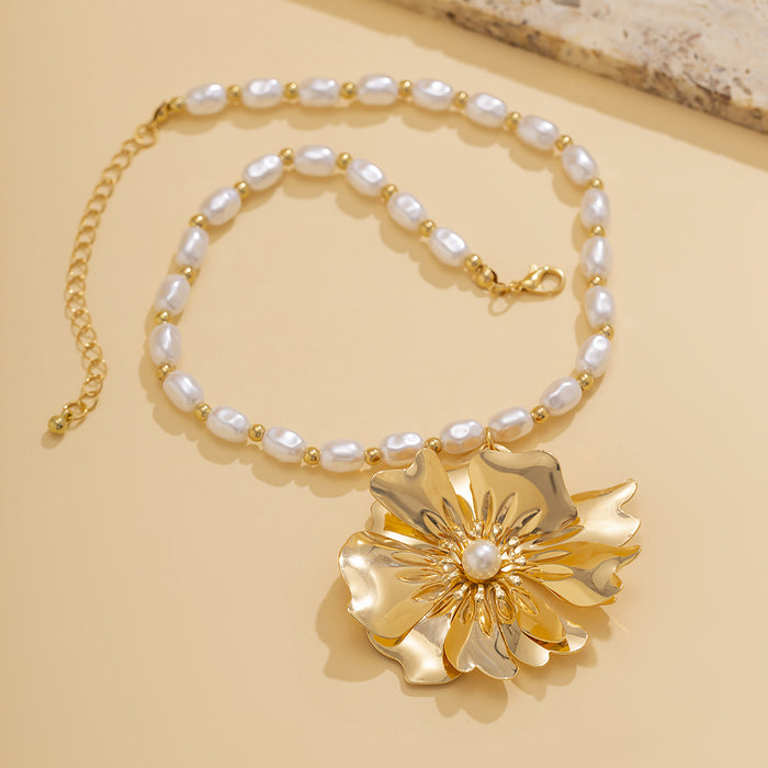 Wholesale Large Flower Pearl Iron Necklace JDC-NE-DaoNi010