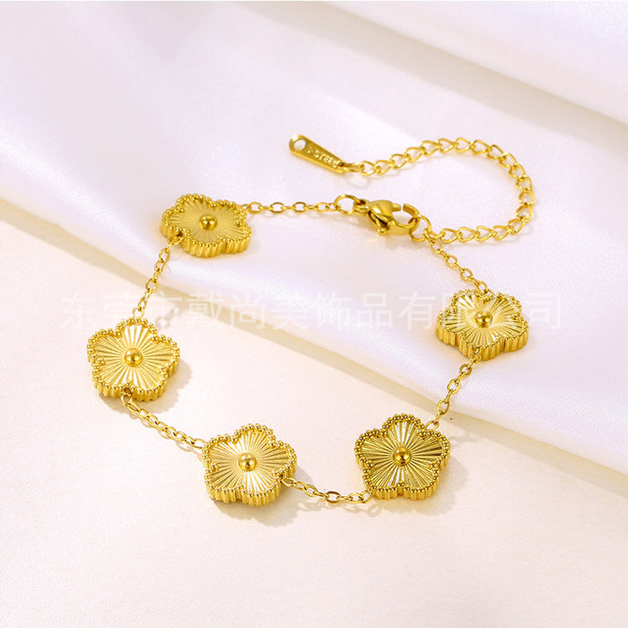 Wholesale Five flower four leaf clover bracelet, personalized, simple, niche, light luxury titanium steel jewelry