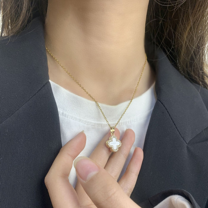 Wholesale Necklace Women's Summer Black and White Double-sided Four-leaf Clover Necklace  Titanium Steel