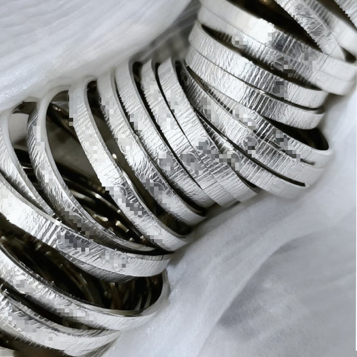 Wholesale Waterproof  titanium steel crinkle round nail bracelet