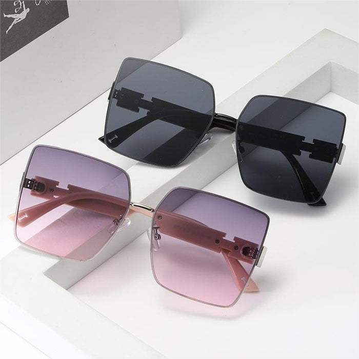 Wholesale Fashionable and cool sunglasses with UV protection, sun protection, trendy and versatile driving and fishing sunglasses