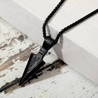 Wholesale Personalized triangular spearhead pendant, street fashion titanium steel necklace, sweater chain