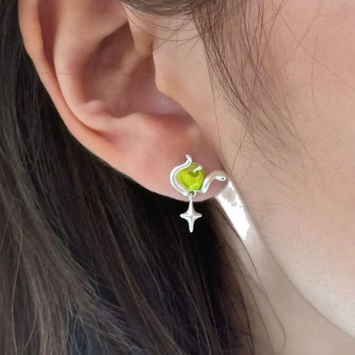 Wholesale Retro Four Star Pendant Earstuds with a Unique and Unique Sense