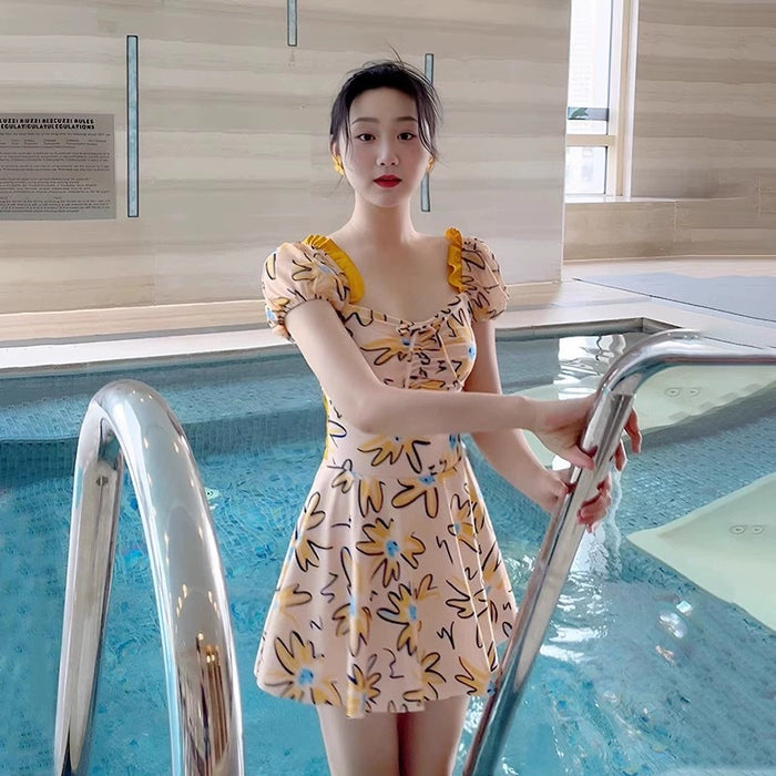 Wholesale Slimming one-piece vacation swimsuit