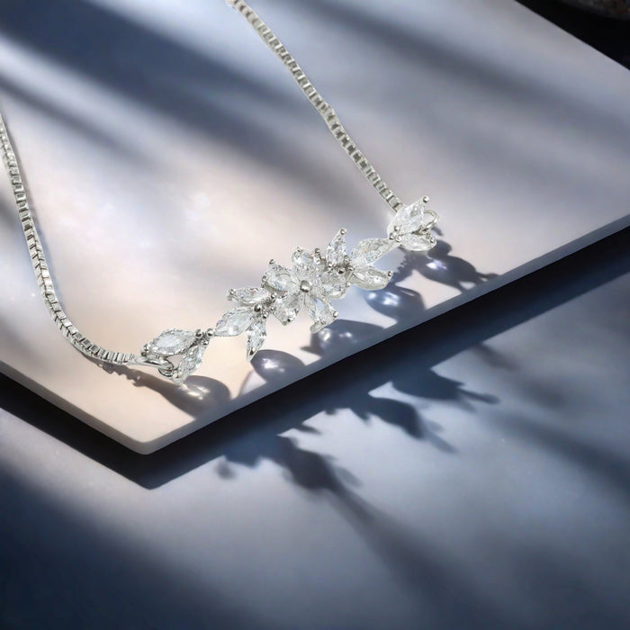 Wholesale Fashionable and trendy zircon bracelet with a light luxury temperament and a high-end feel. Zircon jewelry