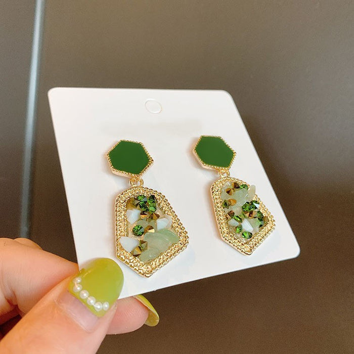 Wholesale Vintage artistic elegant earrings with temperament, irregular earrings