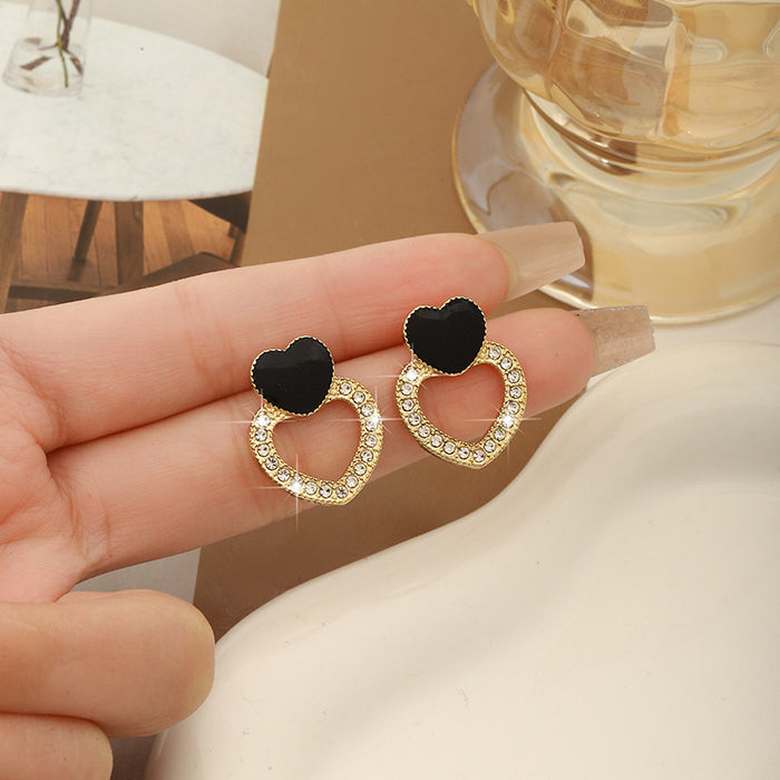 Wholesale Silver needle heart-shaped earrings, simple and versatile, fashionable and high-end earrings, retro peach heart