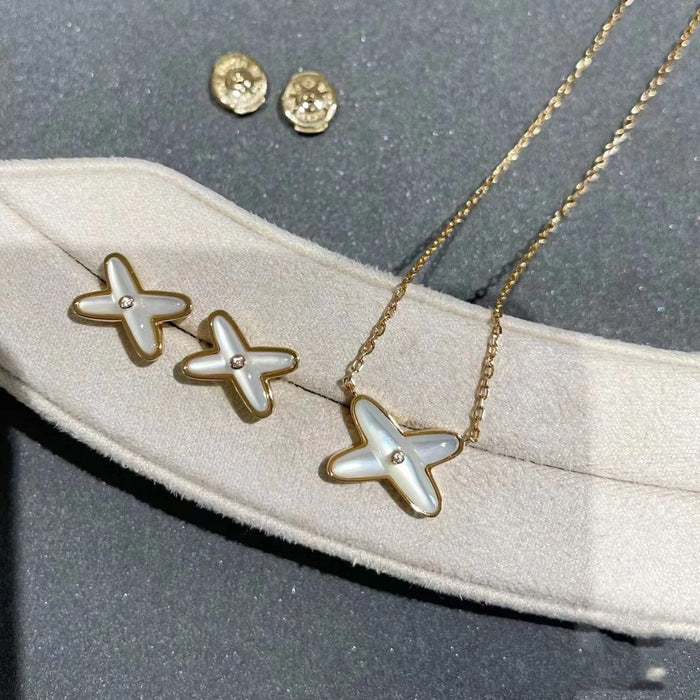 Wholesale Cross necklace rose gold pendant collarbone chain for women