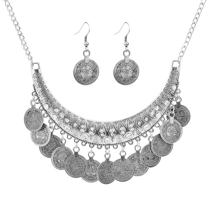 Wholesale Vintage necklaces, coins, collarbone chains, jewelry, film and television accessories