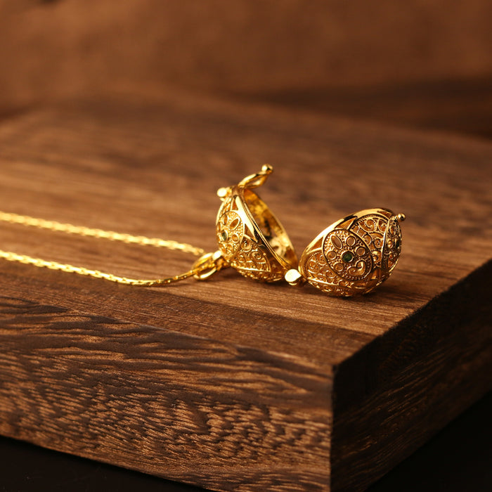 Wholesale Retro hollow necklace multifunctional accessory collarbone chain