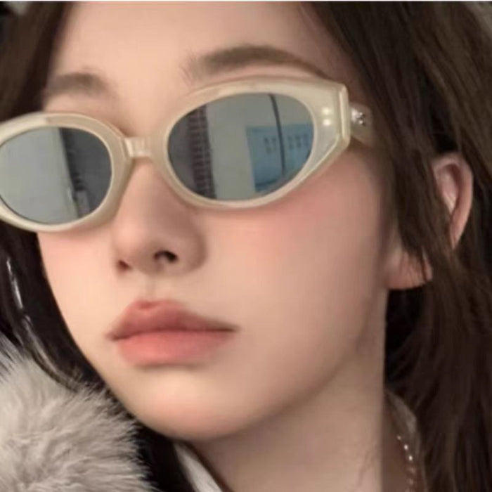 Wholesale brown sunglasses women's  small face small frame Oval  sun protection sunglasses men