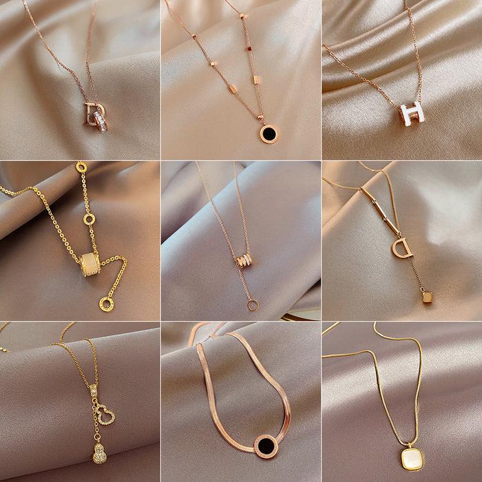 Wholesale Titanium steel non fading high-end necklace, versatile for women, niche design, light luxury temperament, collarbone chain accessories