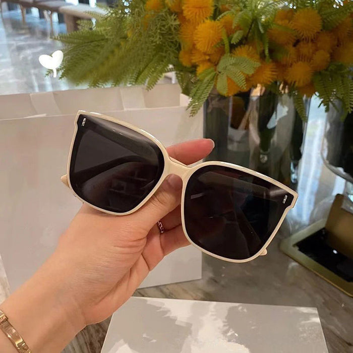 Wholesale Fashion sunglasses for men and women, polarized sunglasses, UV resistant glasses