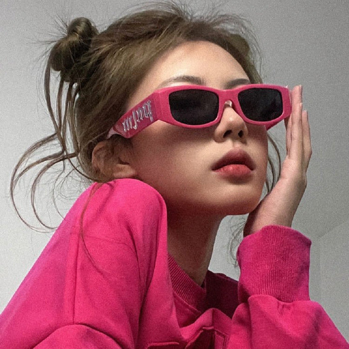 Wholesale Fashion sunglasses for men and women, European and American street photography, hip-hop style sunglasses, personalized glasses