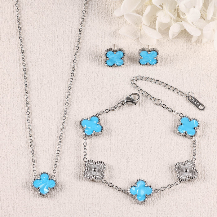 Wholesale Titanium Steel Four-Leaf Clover Three-Piece Jewelry Set: Bracelet,  Necklace,  and Earrings