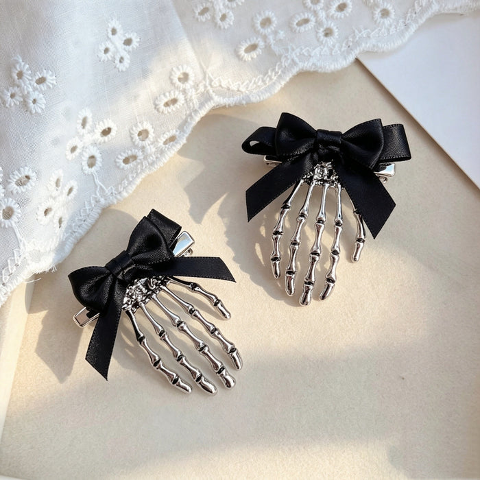 Wholesale Stylish  Skeleton Claw Bow Hair Clip Silver Alloy Gothic Hair Side Clip For Party Gift Boutique Resale