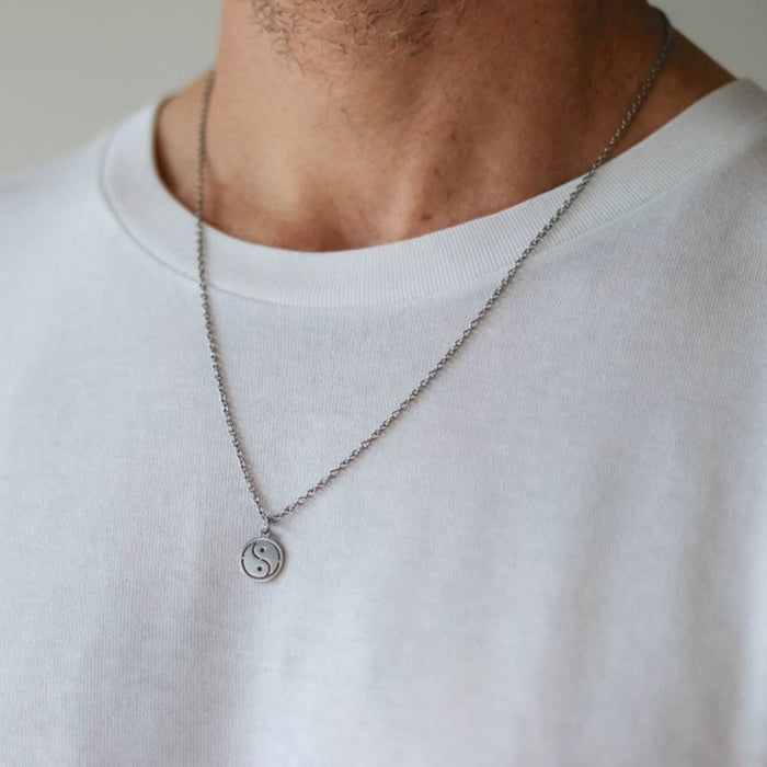 Wholesale Hip-hop stainless steel necklace Compass Leaf long pendant geometric