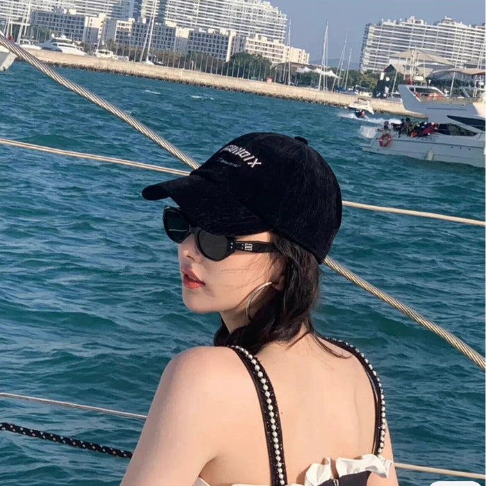 Wholesale Retro narrow frame small frame sunglasses, high-end street photography, UV resistant sunglasses