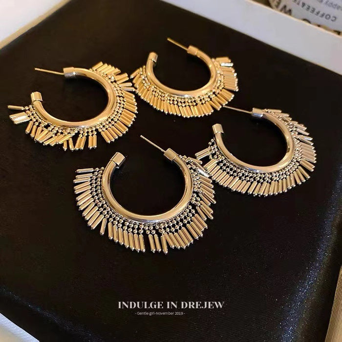 Wholesale Bohemian style earrings with delicate tassels