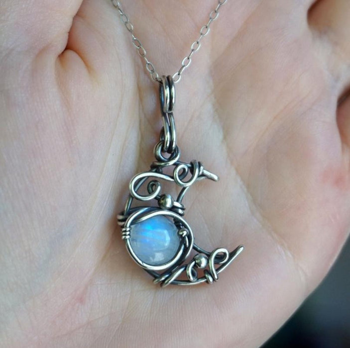 Wholesale New retro moonstone necklace with threaded hollow moon pendant