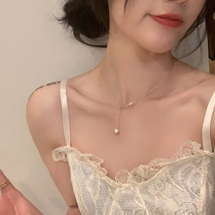 Wholesale Pearl pendant necklace, feminine temperament, niche high-end design, collarbone chain, simple retro versatile neck chain