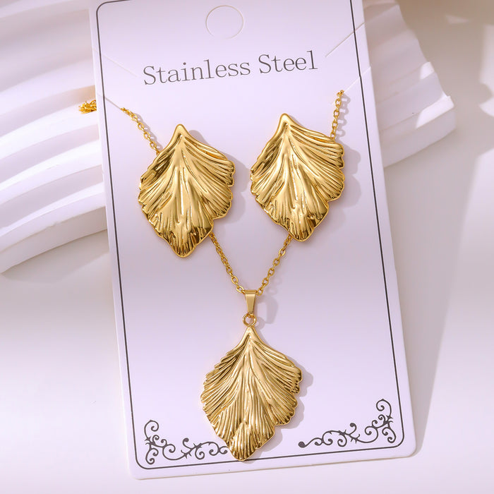 Wholesale RetroEarrings Necklace Stainless Steel Gold-Plated Jewelry