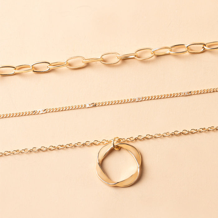 Wholesale Thick chain, exaggerated necklace, electroplated circle pendant, fashionable alloy necklace, personalized necklaces, metal accessories for women