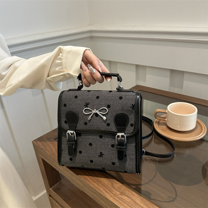 Wholesale Casual and fashionable handbag with heart-shaped printed canvas shoulders