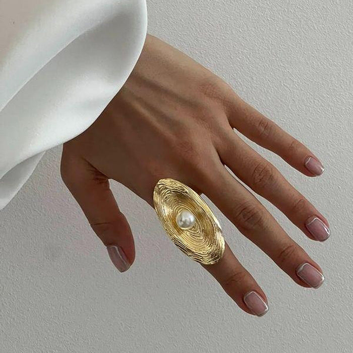 Wholesale Jewelry with exaggerated personality, irregular ring, women's niche pearl flower ring