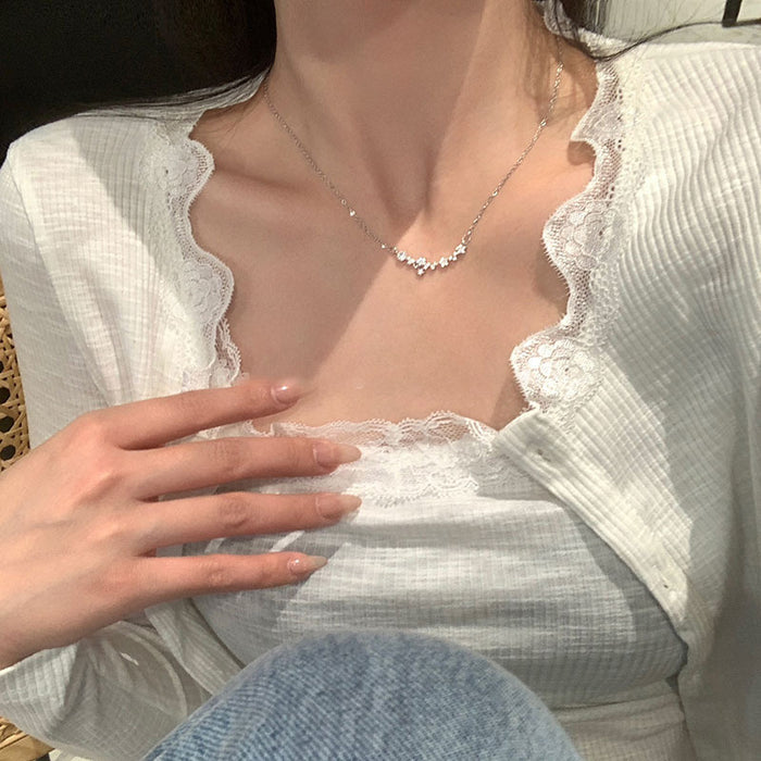 Wholesale Super sparkling zircon small flower necklace, light luxury, niche temperament, collarbone chain, ins short accessory