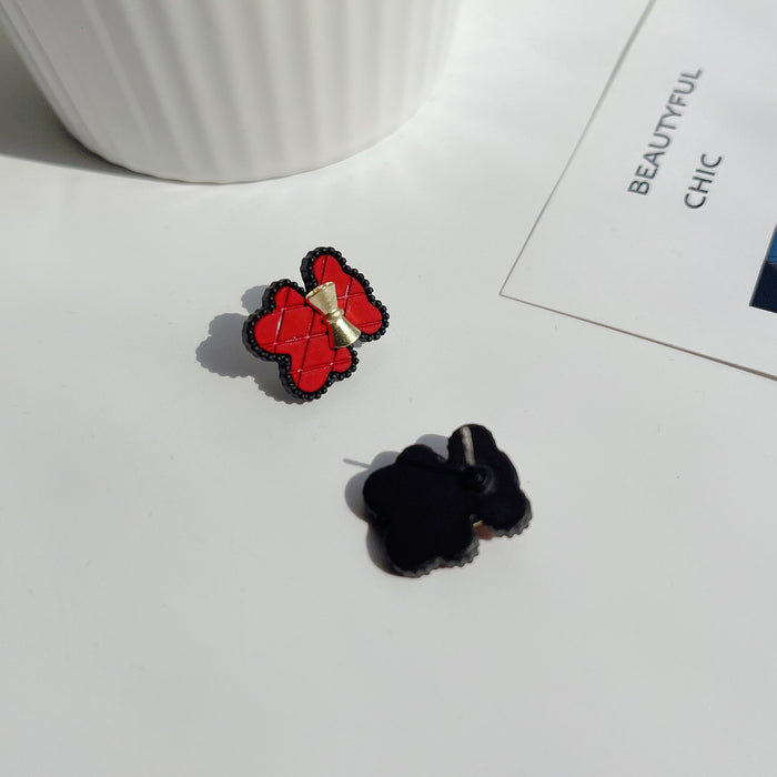 Wholesale Alloy Cartoon Bear Earrings JDC-ES-SM013