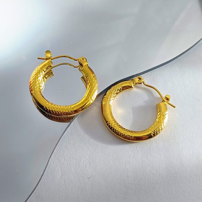Wholesale irregular geometric ear buckle