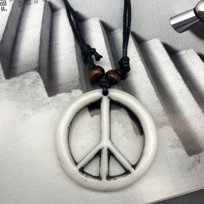 Wholesale Retro Ethnic Style Peace Sign Pendant Resin Necklace JDC-NE-FaX002